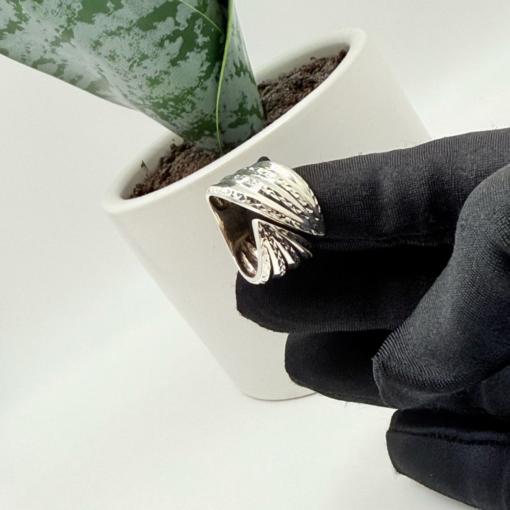 Silver Ring - Picture 10 of 11